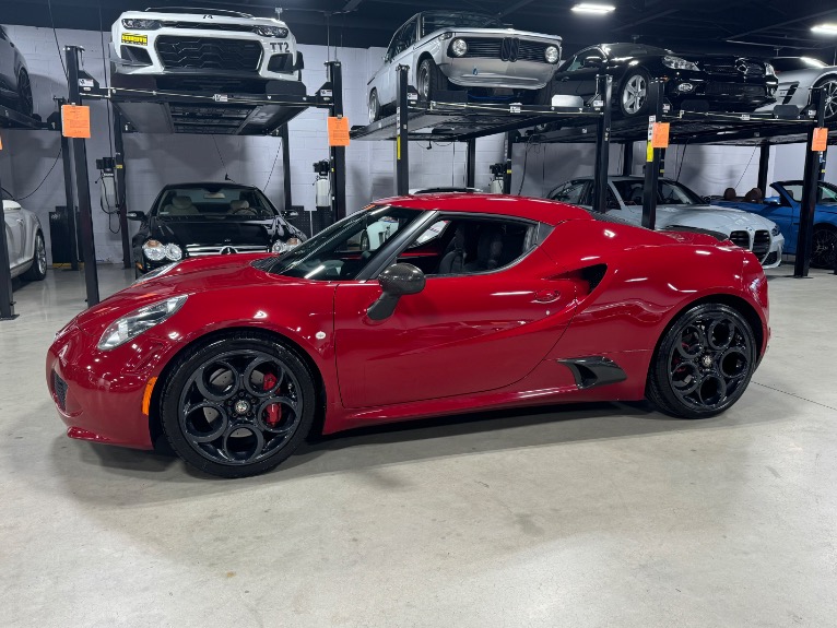 2015 Alfa Romeo 4C Launch Edition photo 3