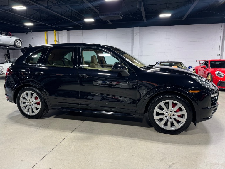 2013 Porsche Cayenne GTS photo 7